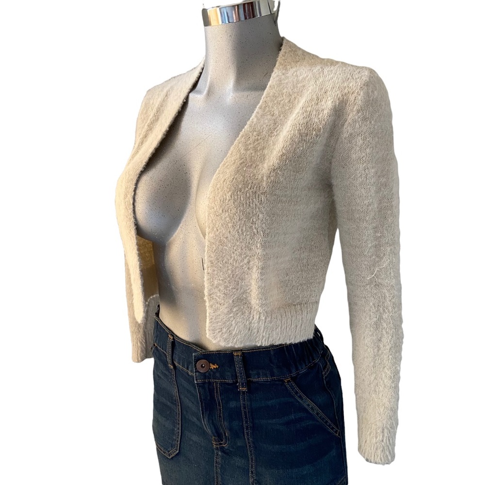 Sweet Kizz Cropped Cardigan Sweater Beige Sz Small Soft Career Athleisure Casual